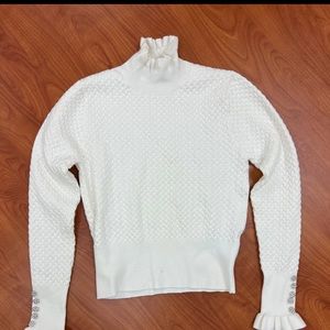 Zara White heavy sweater